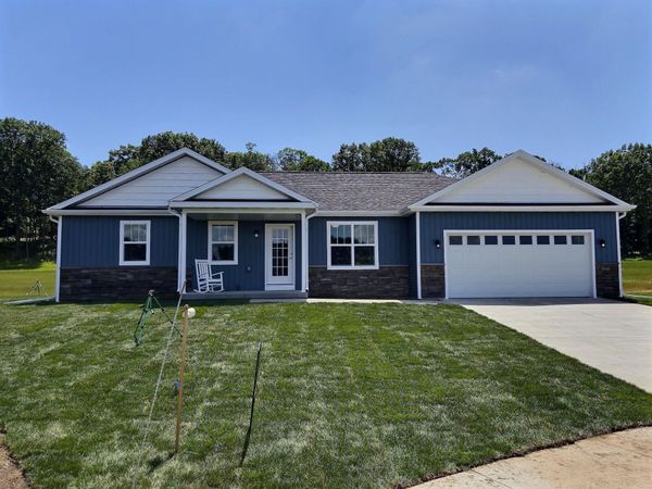 2929 Blue Jay Lane, Portage, WI 53901