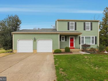 26 TALL TIMBER LANE , BURLINGTON, NJ 08016