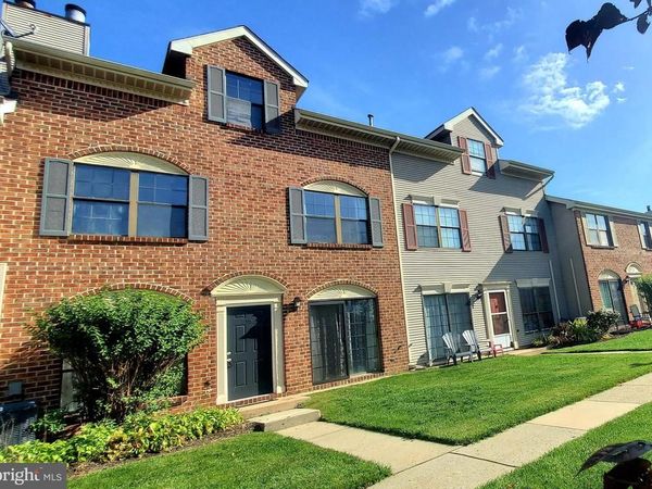 95 O'NEILL CT., LAWRENCE, NJ 08648