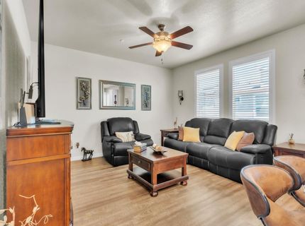 4310 Ocean Ln, Elk Grove, CA 95757 Photo