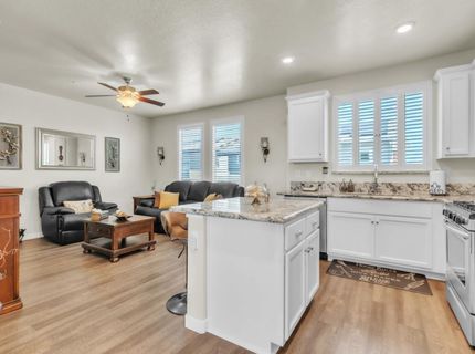 4310 Ocean Ln, Elk Grove, CA 95757 Photo