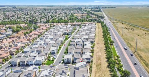 4310 Ocean Ln, Elk Grove, CA 95757 Photo