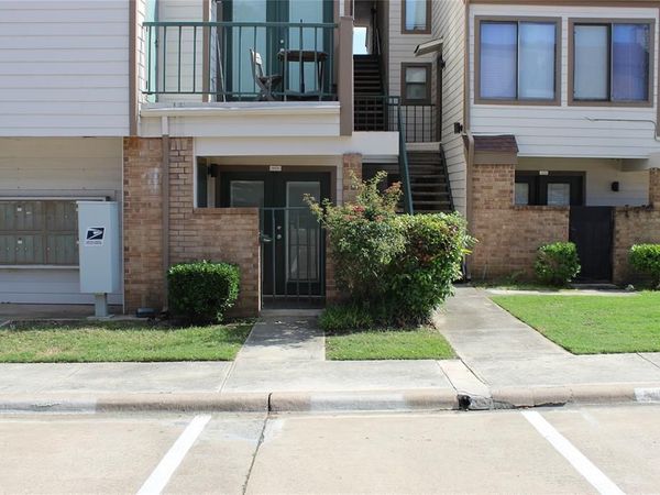 2300 Bamboo Drive, Unit N114, Arlington, TX 76006
