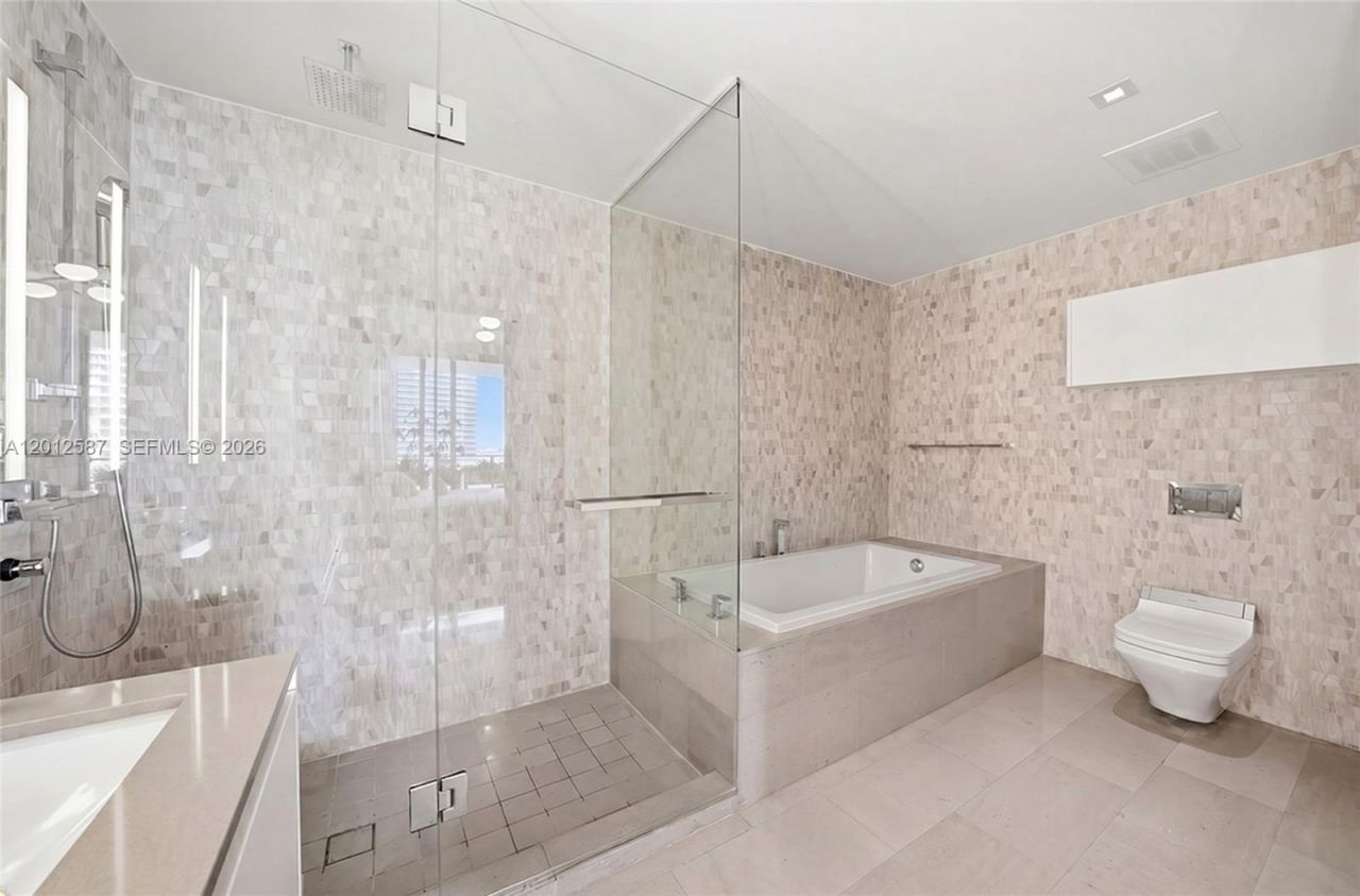 68 SE 6th St , Unit 1904, Miami, FL 33131 Photo