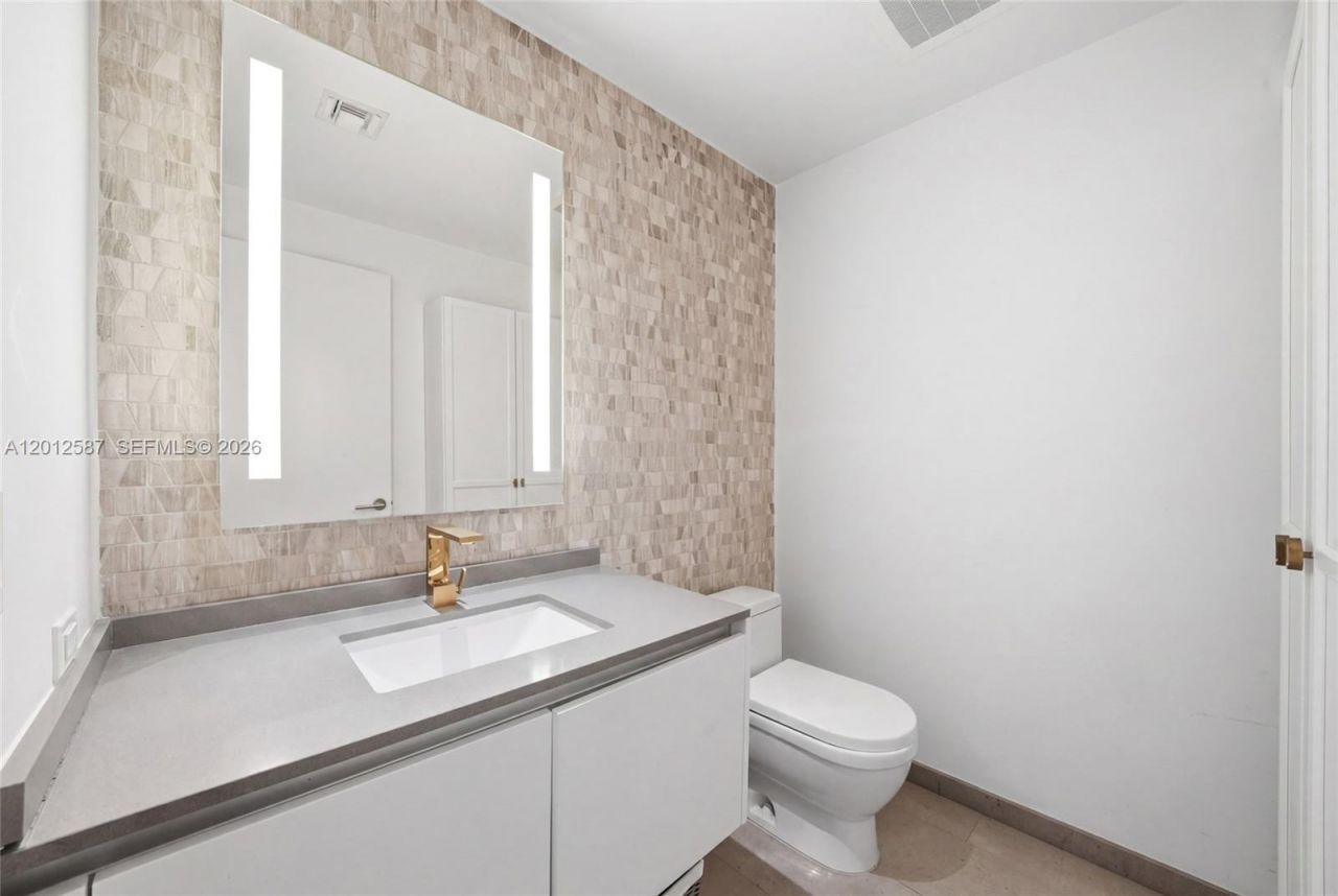 68 SE 6th St , Unit 1904, Miami, FL 33131 Photo