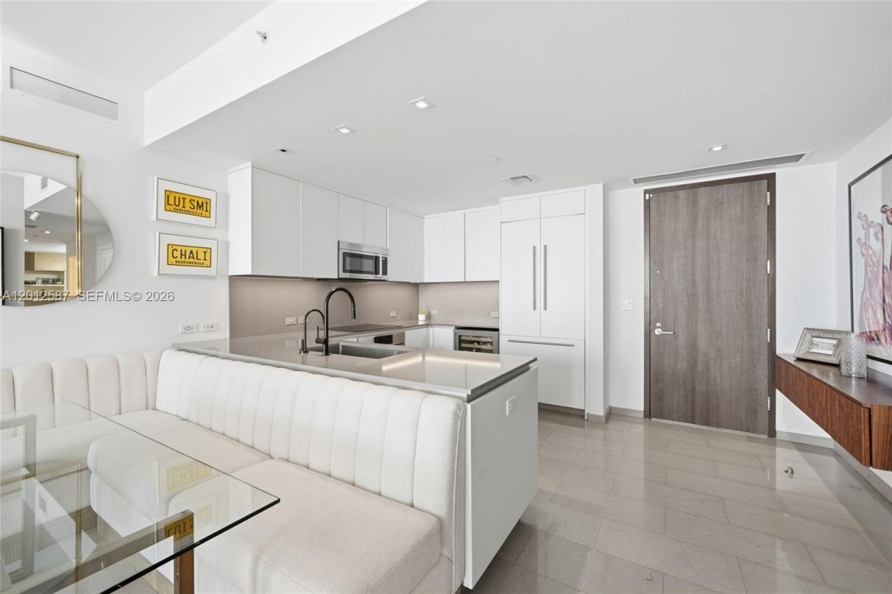 68 SE 6th St , Unit 1904, Miami, FL 33131 Photo