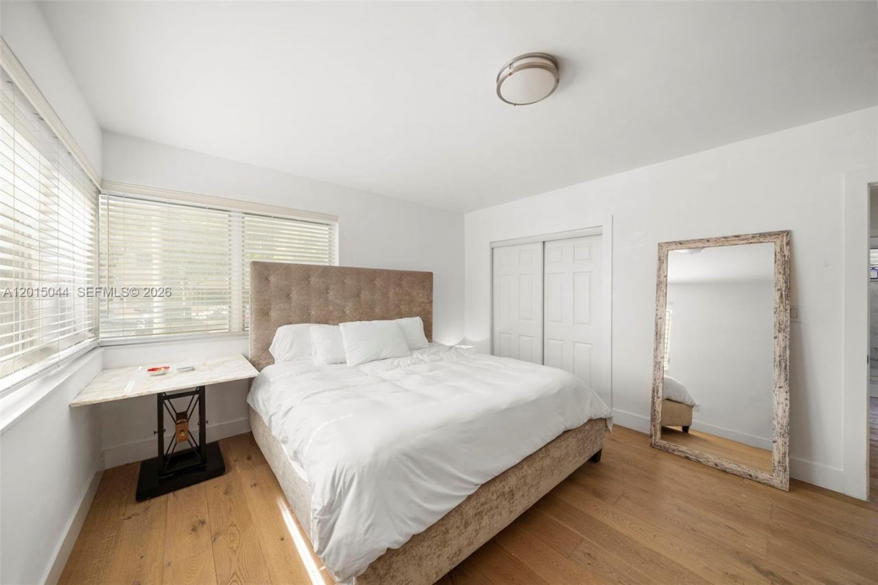 1125 99th St , Unit 9, Bay Harbor Islands, FL 33154 Photo