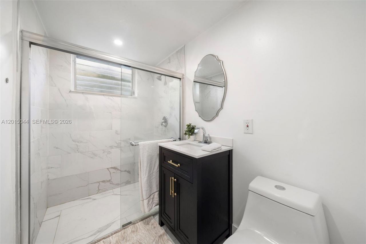1125 99th St , Unit 9, Bay Harbor Islands, FL 33154 Photo