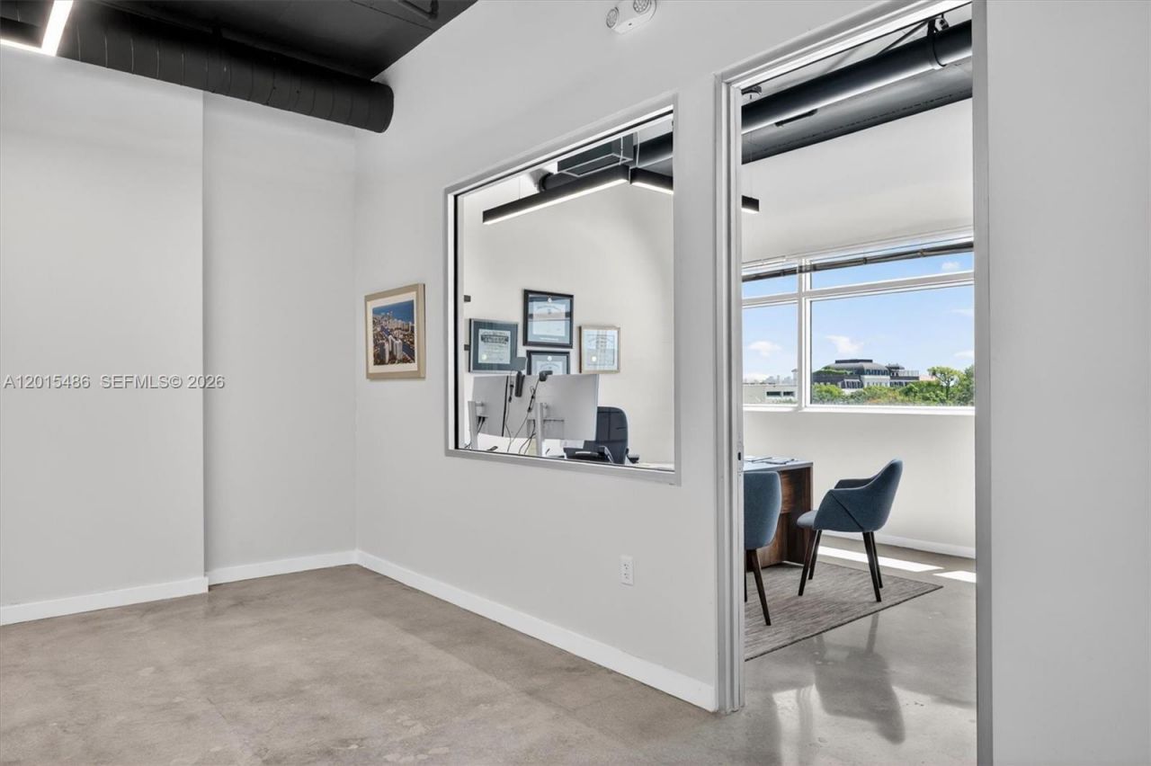 7301 SW 57th Ct , Unit 525, South Miami, FL 33143 Photo