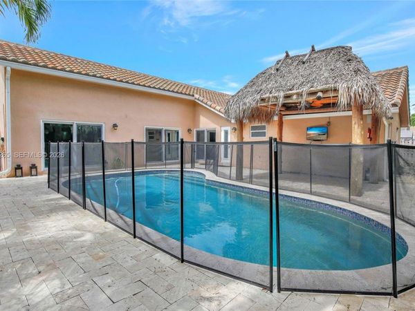 12486 SW 9th Pl , Davie, FL 33325