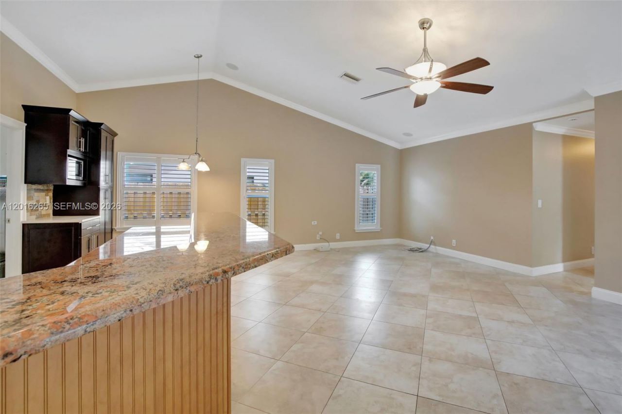 12486 SW 9th Pl, Davie, FL 33325 Photo