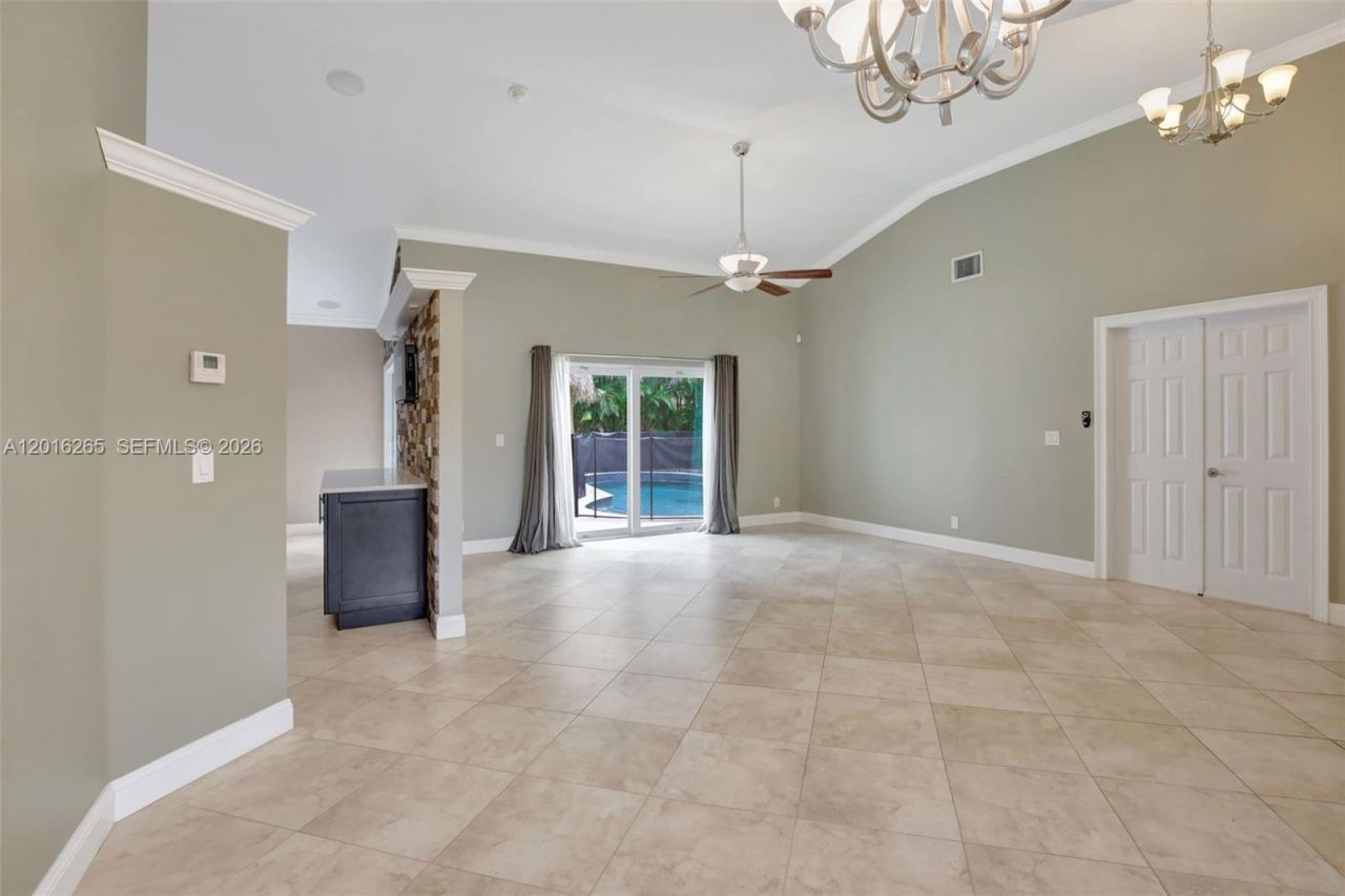 12486 SW 9th Pl, Davie, FL 33325 Photo
