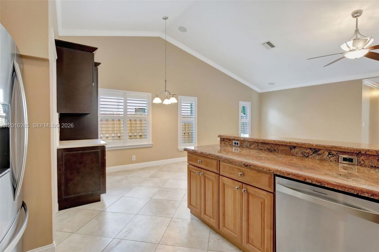 12486 SW 9th Pl, Davie, FL 33325 Photo