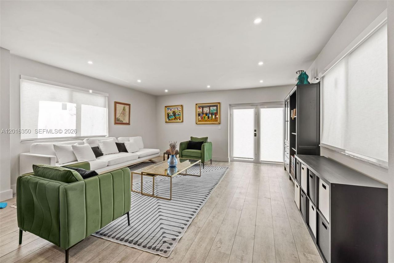 3420 Sheridan Ave, Miami Beach, FL 33140 Photo