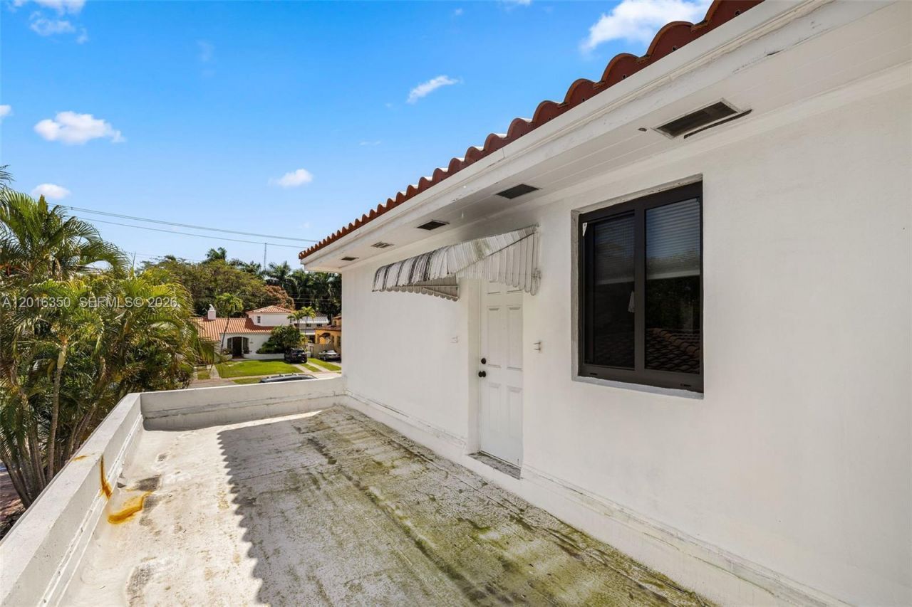 3420 Sheridan Ave, Miami Beach, FL 33140 Photo