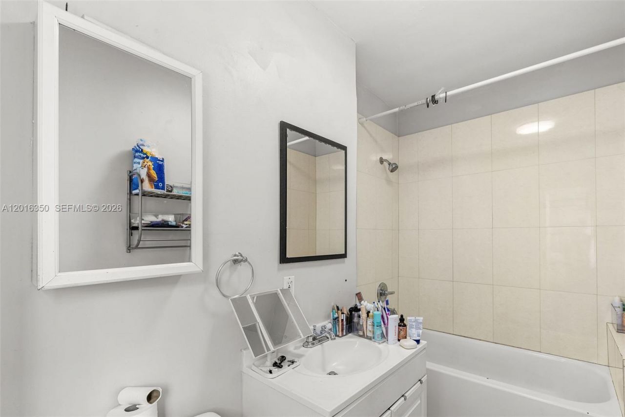 3420 Sheridan Ave, Miami Beach, FL 33140 Photo