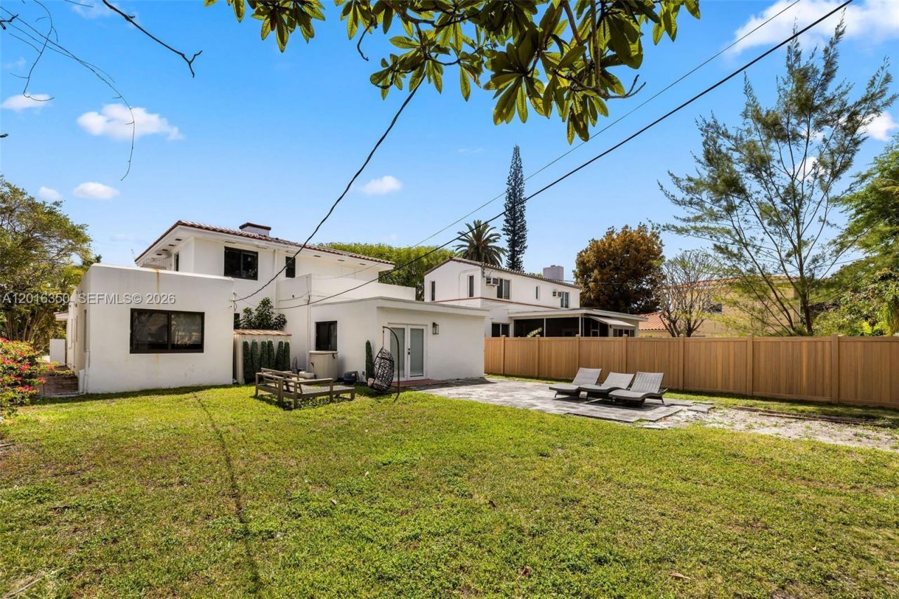 3420 Sheridan Ave, Miami Beach, FL 33140 Photo
