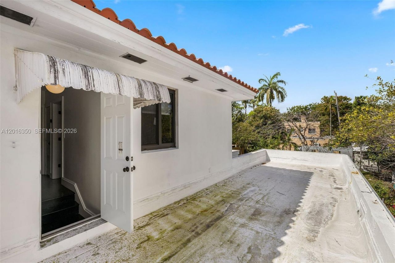 3420 Sheridan Ave, Miami Beach, FL 33140 Photo