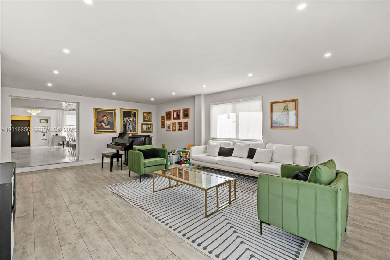 3420 Sheridan Ave, Miami Beach, FL 33140 Photo