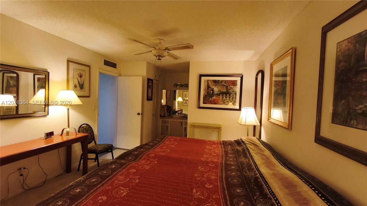 6100 S Falls Cir Dr , Unit 404, Lauderhill, FL 33319 Photo