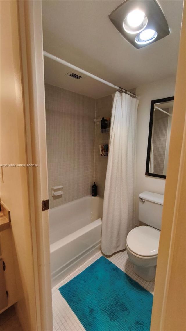6100 S Falls Cir Dr , Unit 404, Lauderhill, FL 33319 Photo