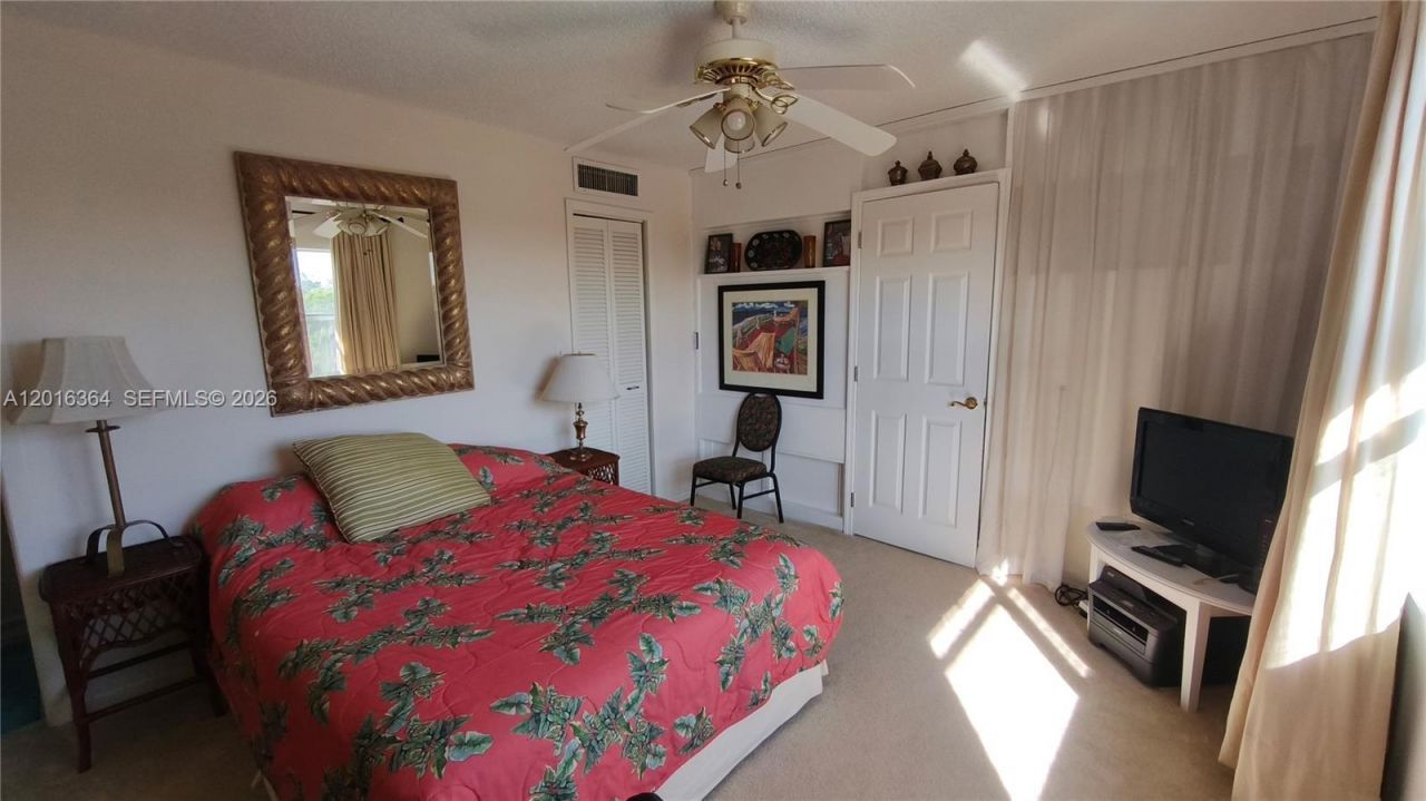 6100 S Falls Cir Dr , Unit 404, Lauderhill, FL 33319 Photo