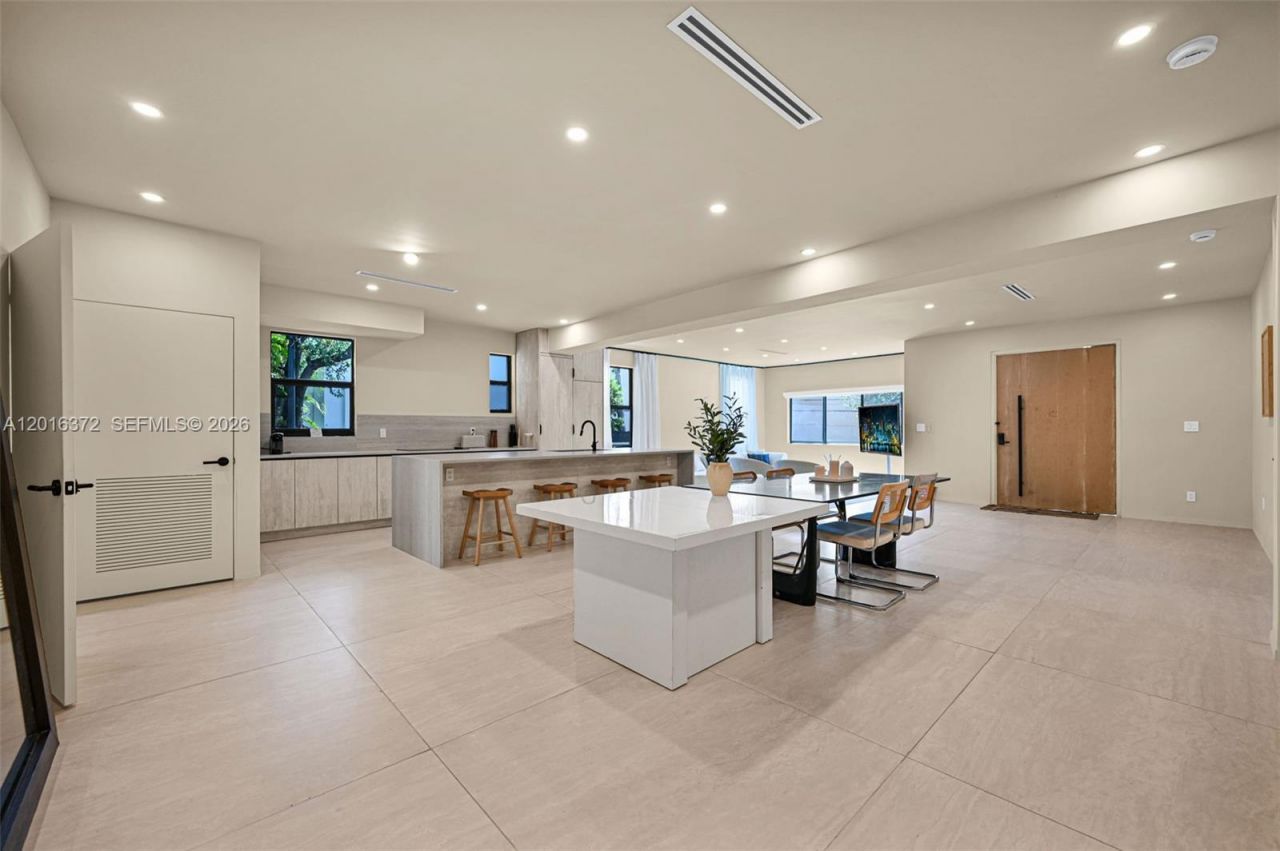 4721 NW 6th Ave , Miami, FL 33127 Photo