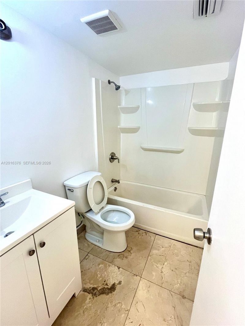 11925 NE 2nd Ave, Unit B101, North Miami, FL 33161 Photo