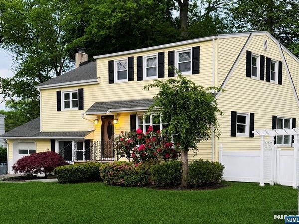 8 Pershing Street, EMERSON, NJ 07630