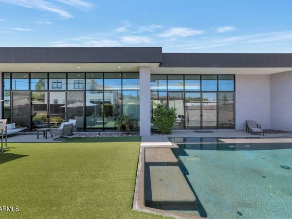 4602 E GLENROSA Avenue, Phoenix, AZ 85018