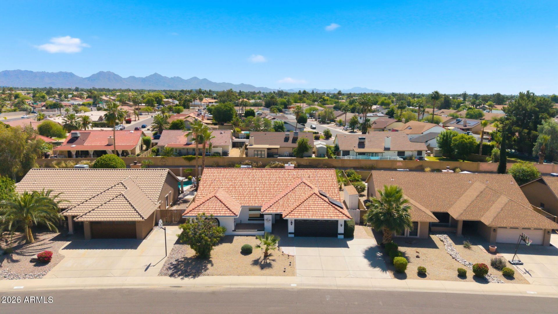 15221 N 42nd Place, Phoenix, AZ 85032 Main Photo