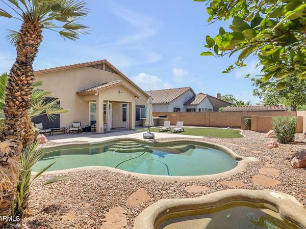 840 N APRIL Drive, Chandler, AZ 85226