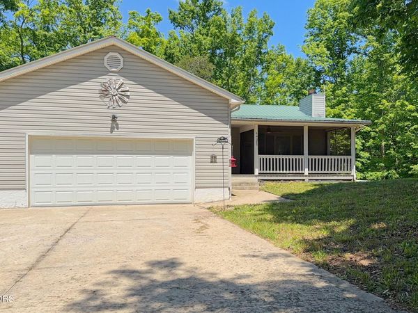 108 W Bobcat Lane, Wilder, TN 38589