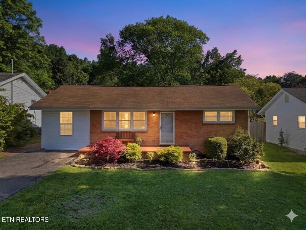 521 Tipton Ave, Knoxville, TN 37920 Main Photo