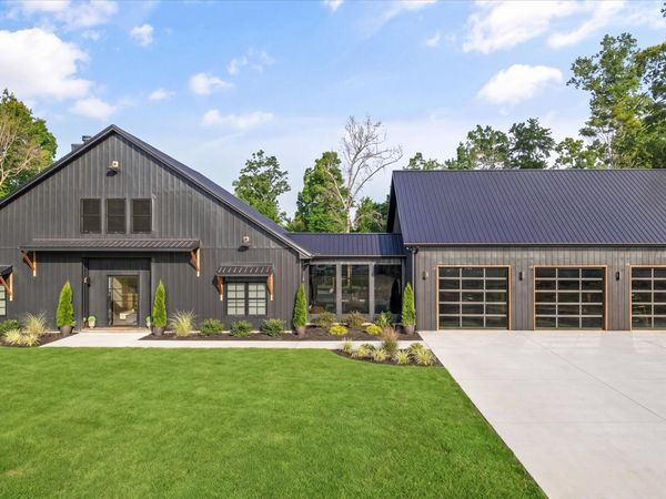 529 Travellers Way, Lenoir City, TN 37771