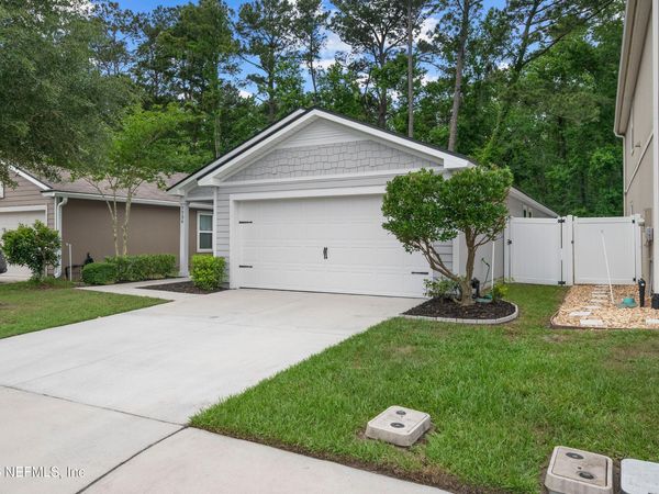 7736 MEADOW WALK Lane, Jacksonville, FL 32256
