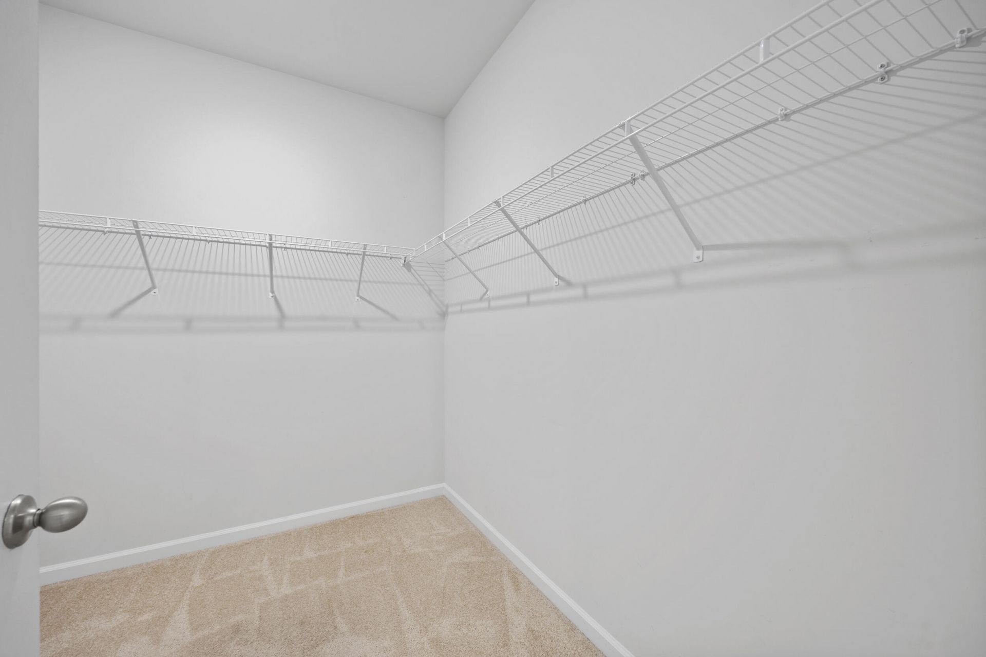 554 Lytham Drive Photo 29