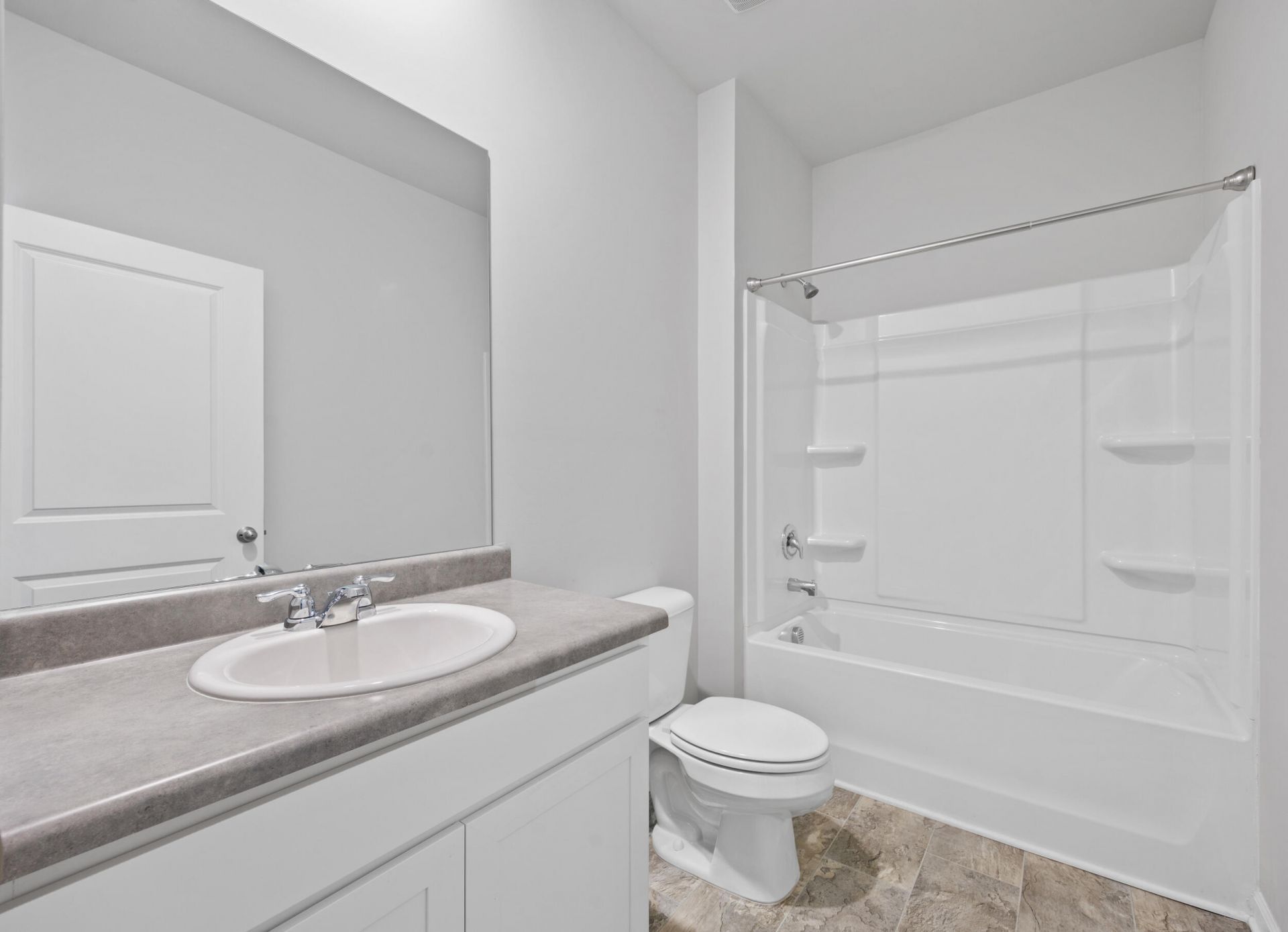 554 Lytham Drive Photo 33
