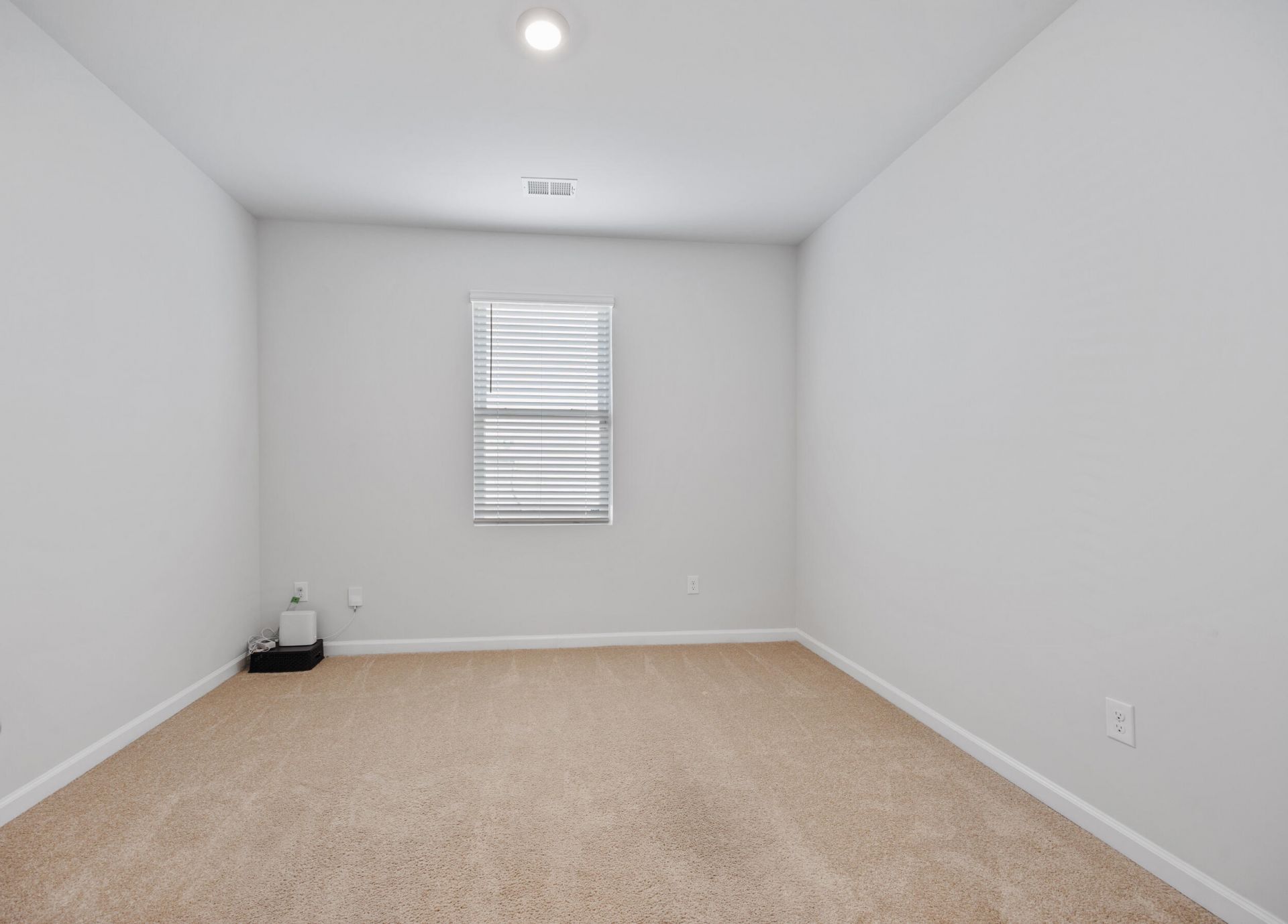 554 Lytham Drive Photo 37