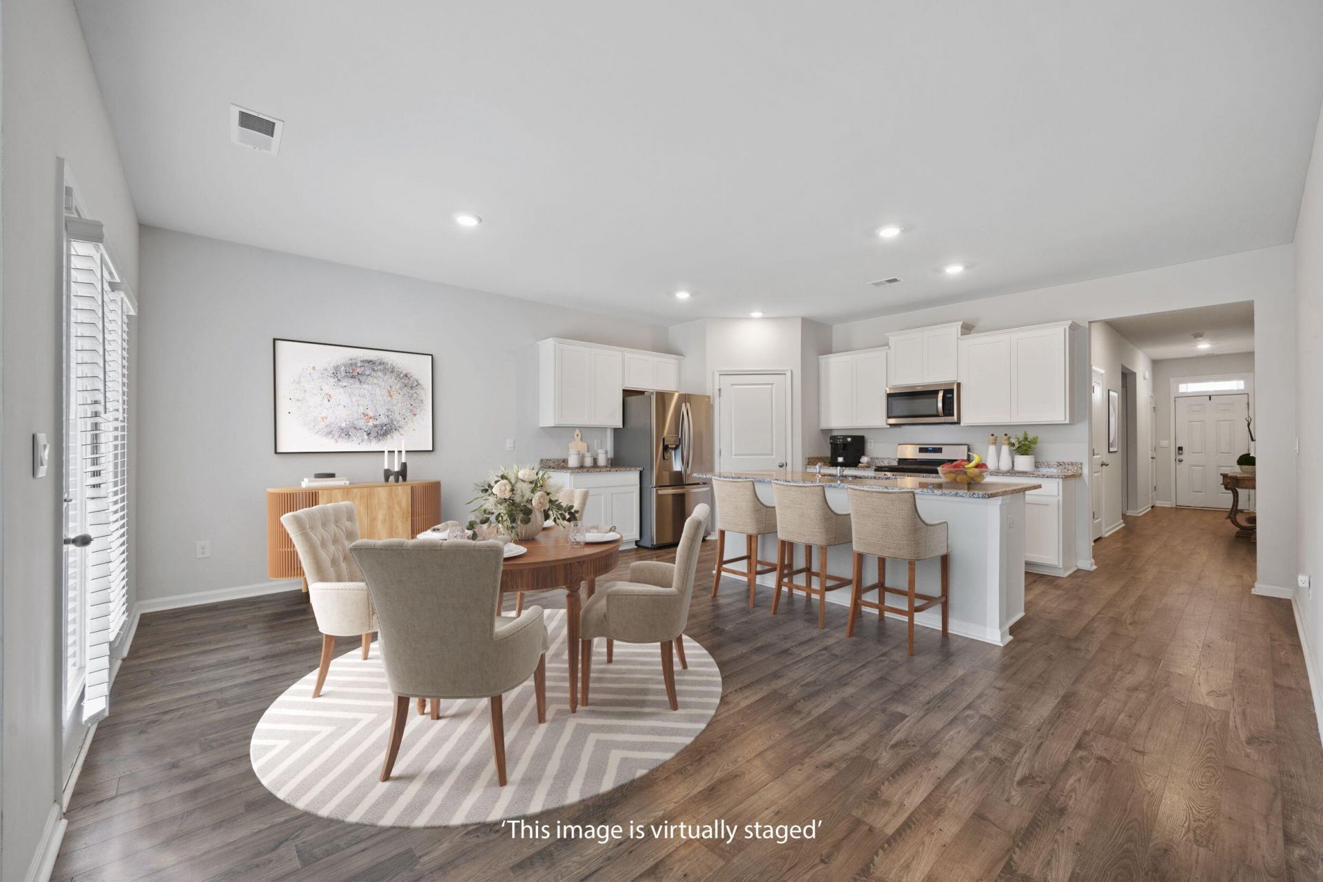 554 Lytham Drive Photo 4