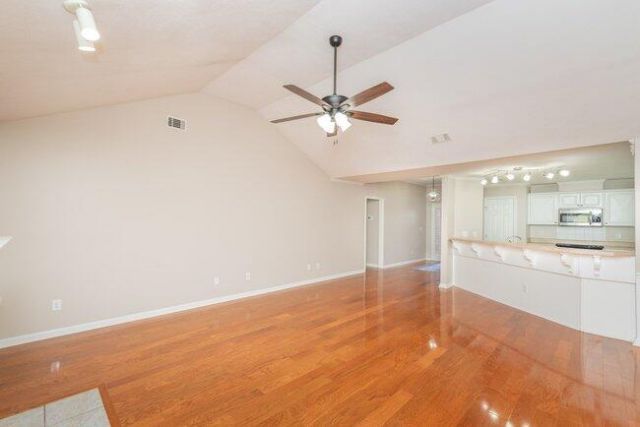 488 Wickham Drive Photo 15