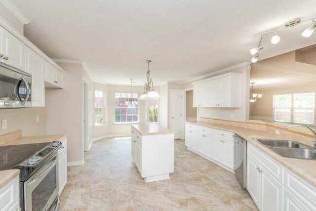 488 Wickham Drive Photo 21