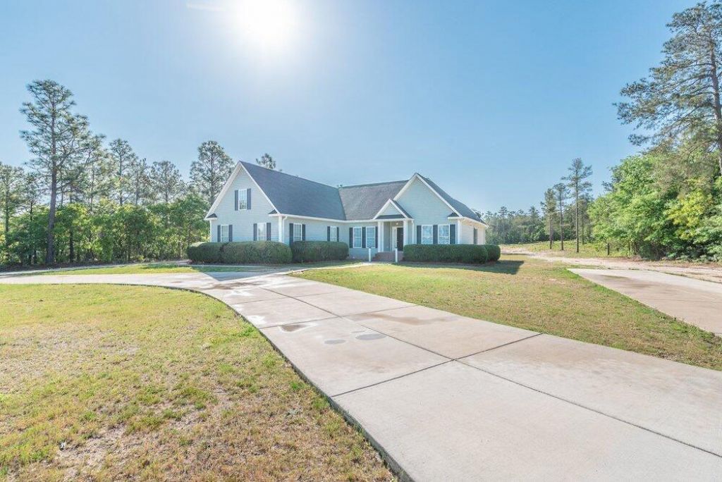 964 R And B Way, Aiken, SC 29801 Main Photo