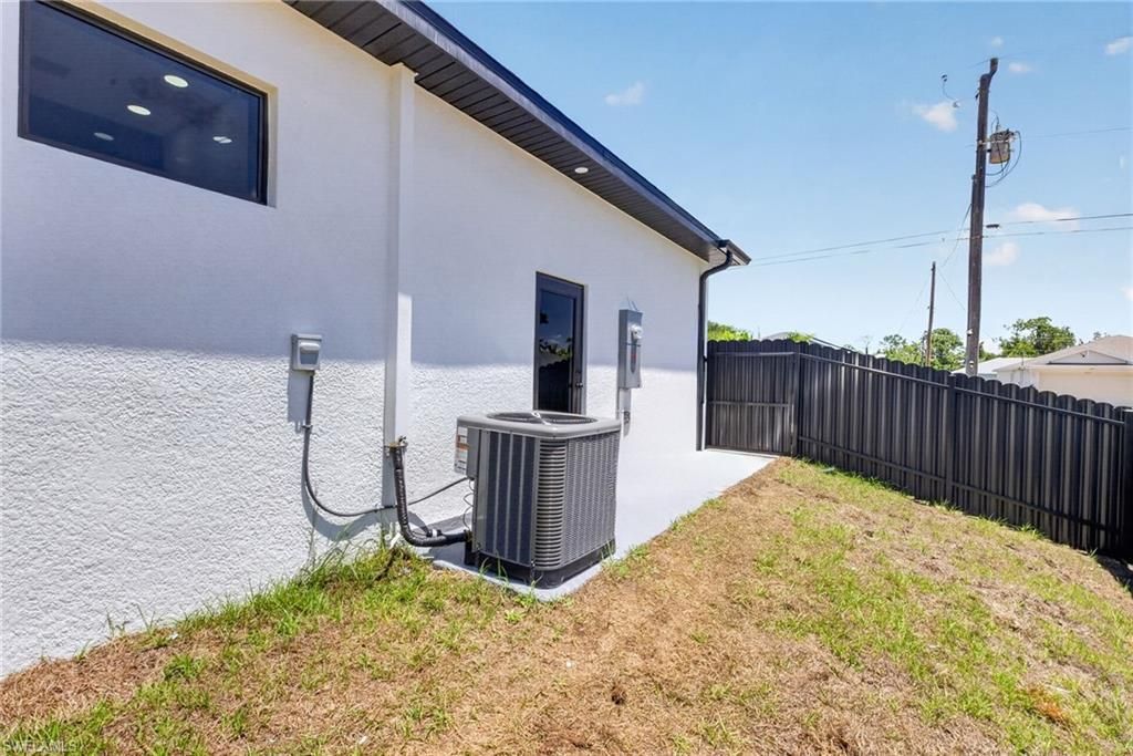 4226 NE 23rd Pl , Cape Coral, FL 33909 Photo