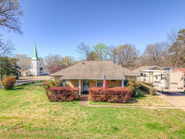 1089 N SANGA RD, Memphis, TN 38018
