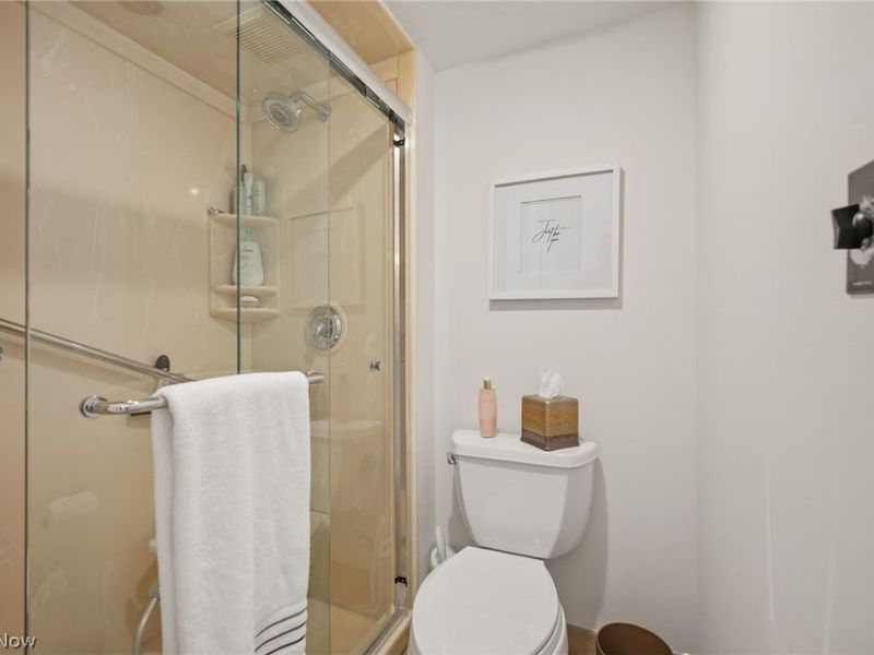 12500 Edgewater Drive , Unit 402, Lakewood, OH 44107 Photo 26