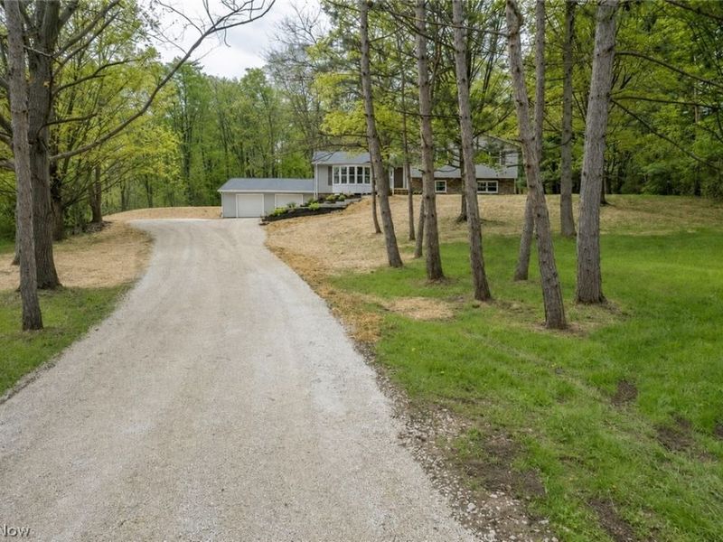 7148 Chatham Road, Medina, OH 44256 Photo 3