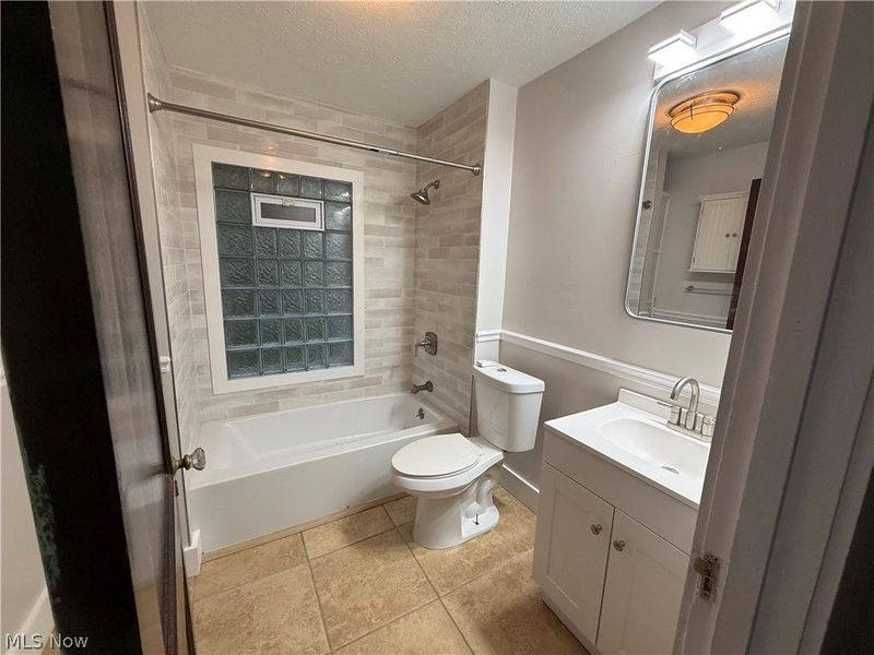 10806 Clifton Boulevard, Unit West, Cleveland, OH 44102 Photo 13