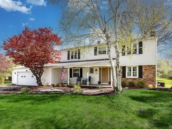 5225 Brookfield Lane, Clarence, NY 14031