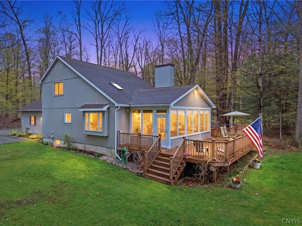 7566 Old Woods Rd, Tully, NY 13159